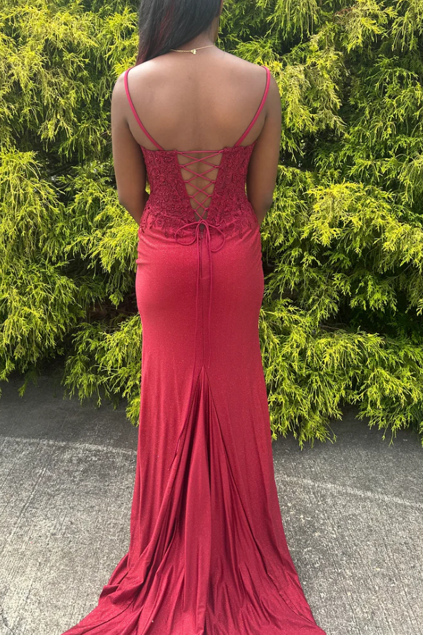 Mermaid Spaghetti Straps V-Neck Appliques Long Prom Dress with Slit