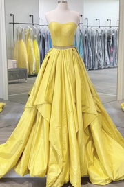 Yellow A-Line Strapless Sweetheart Pleated Satin Formal Prom Dress