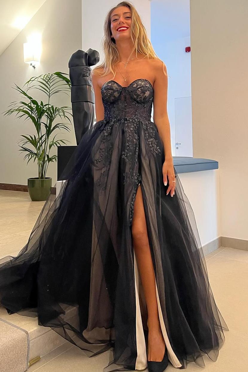 Black A-Line Strapless Sweetheart Appliques Prom Dress with Slit