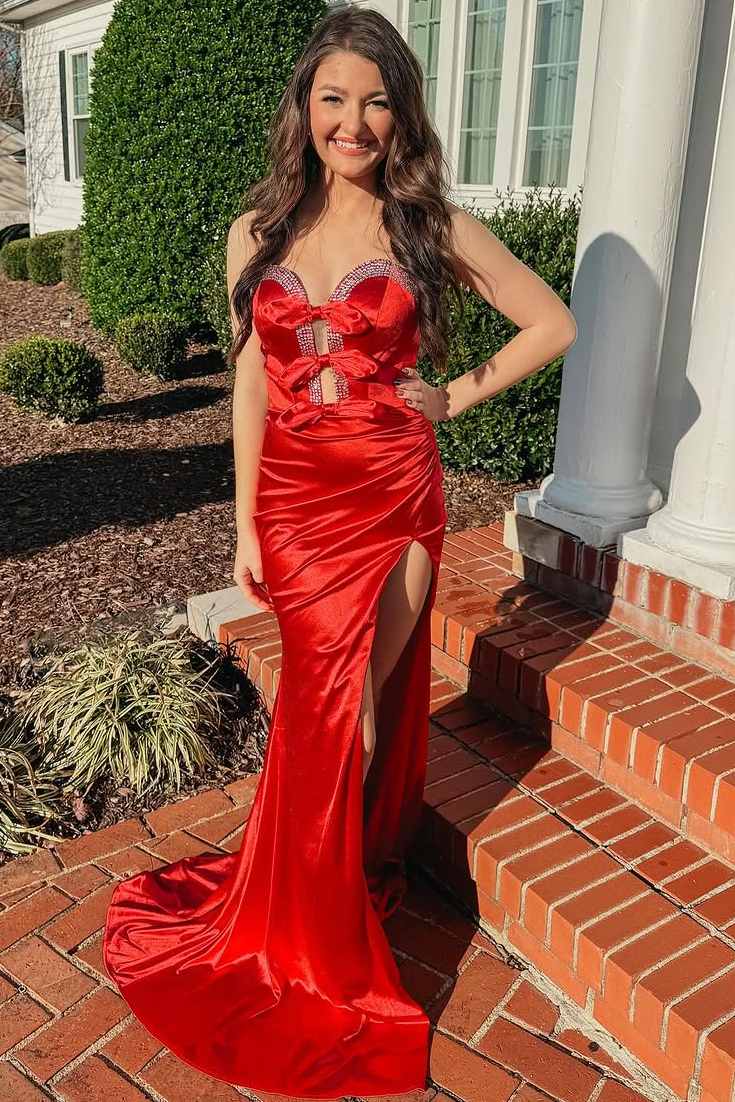 Red Strapless V-Neck Bow Mermaid Pleated Long Prom Dress with Slit