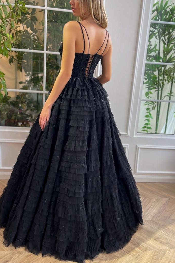 Black A-Line Sweetheart Layered Tulle Empire-Waist Sleeveless Prom Dress