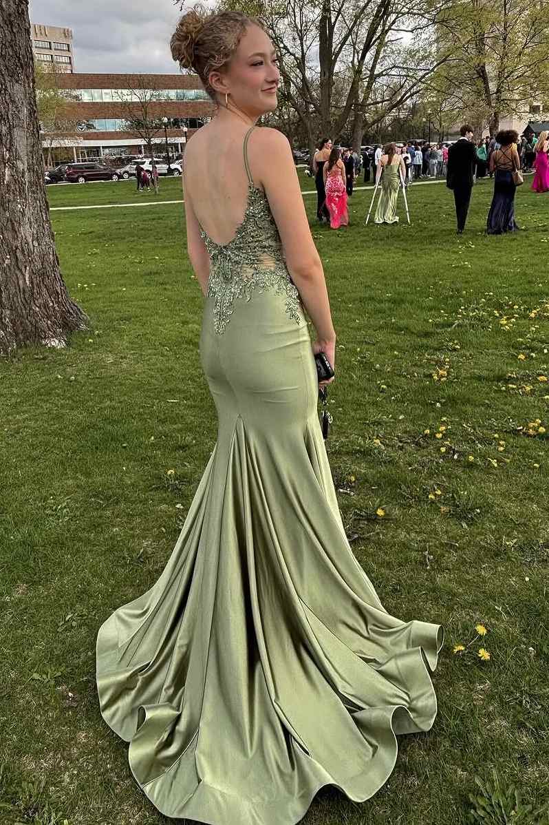 Mermaid Spaghetti Straps V-Neck Appliques Long Prom Dress