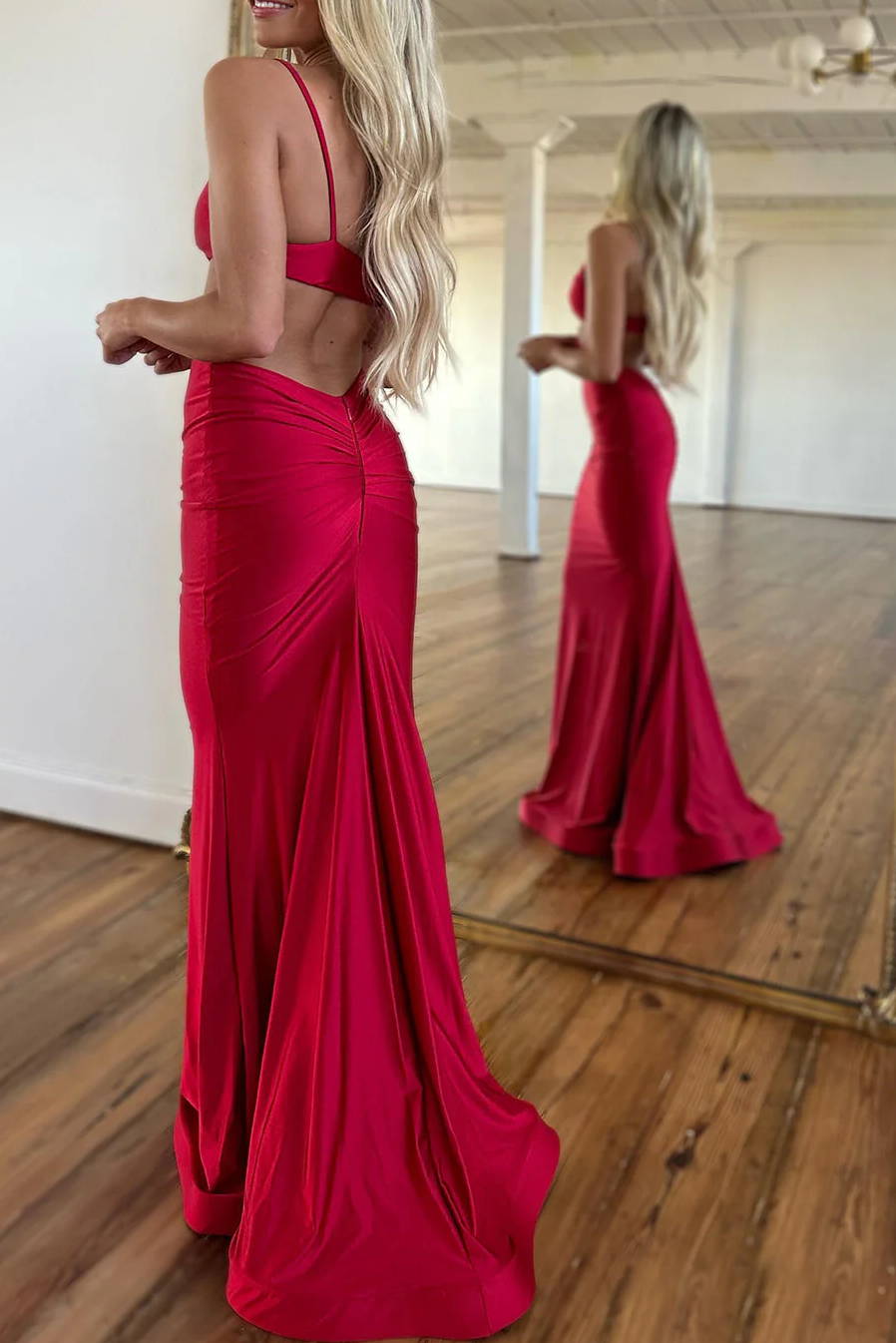 Red Spaghetti Straps V-Neck Mermaid Satin Sleeveless Long Prom Dress