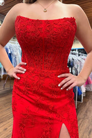 Red Strapless Scoop Neck Lace Appliques Prom Dress with Slit