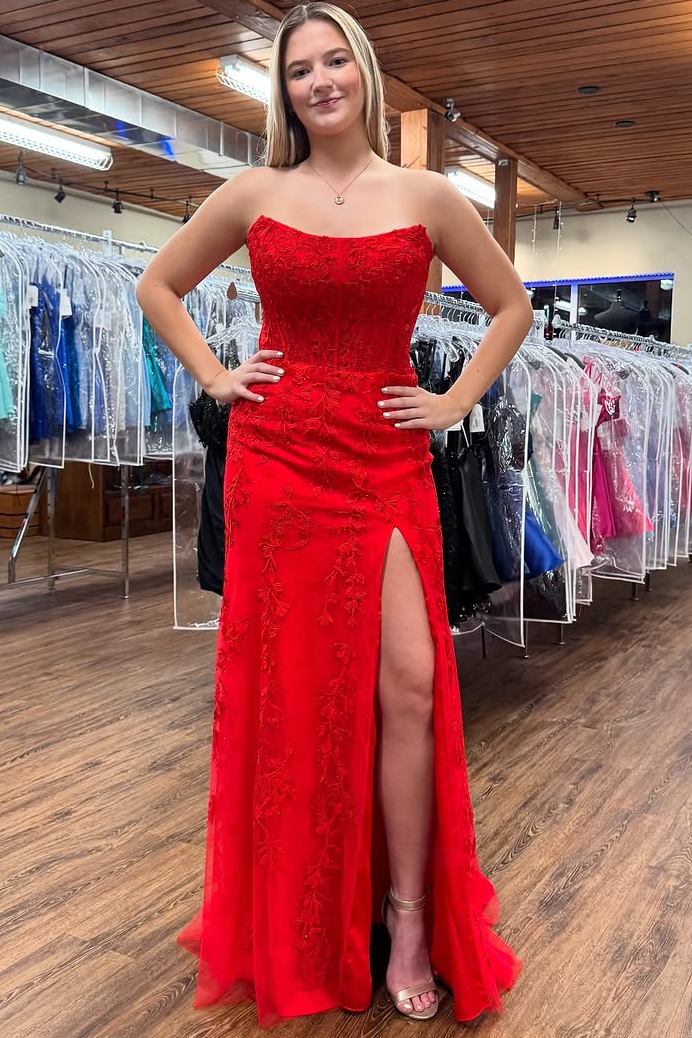 Red Strapless Scoop Neck Lace Appliques Prom Dress with Slit