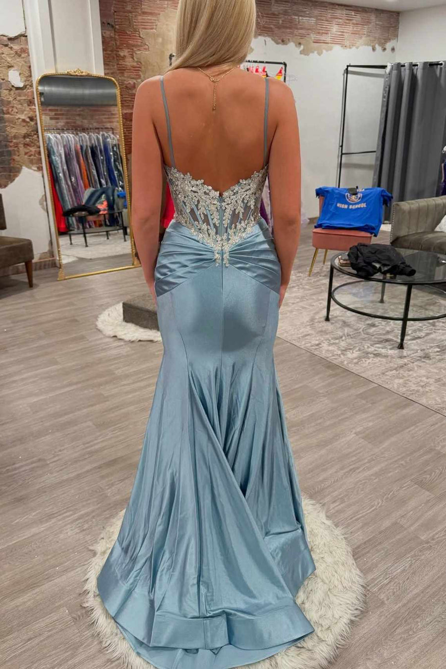 Mermaid Spaghetti Straps V-Neck Appliques Pleated Long Prom Dress