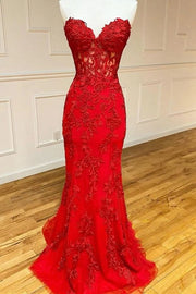 Red Strapless Lace Appliques Sweetheart Mermaid Prom Dress