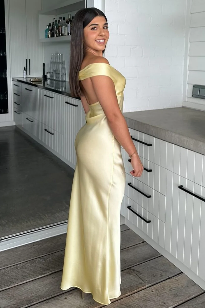 Elegant Off-Shoulder V-Neck Satin Pleats Long Party Prom Dress
