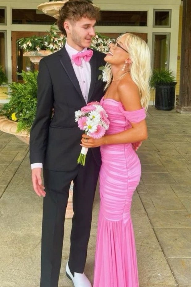 Pink Off-Shoulder Sweetheart Mermaid Pleats Long Prom Dress