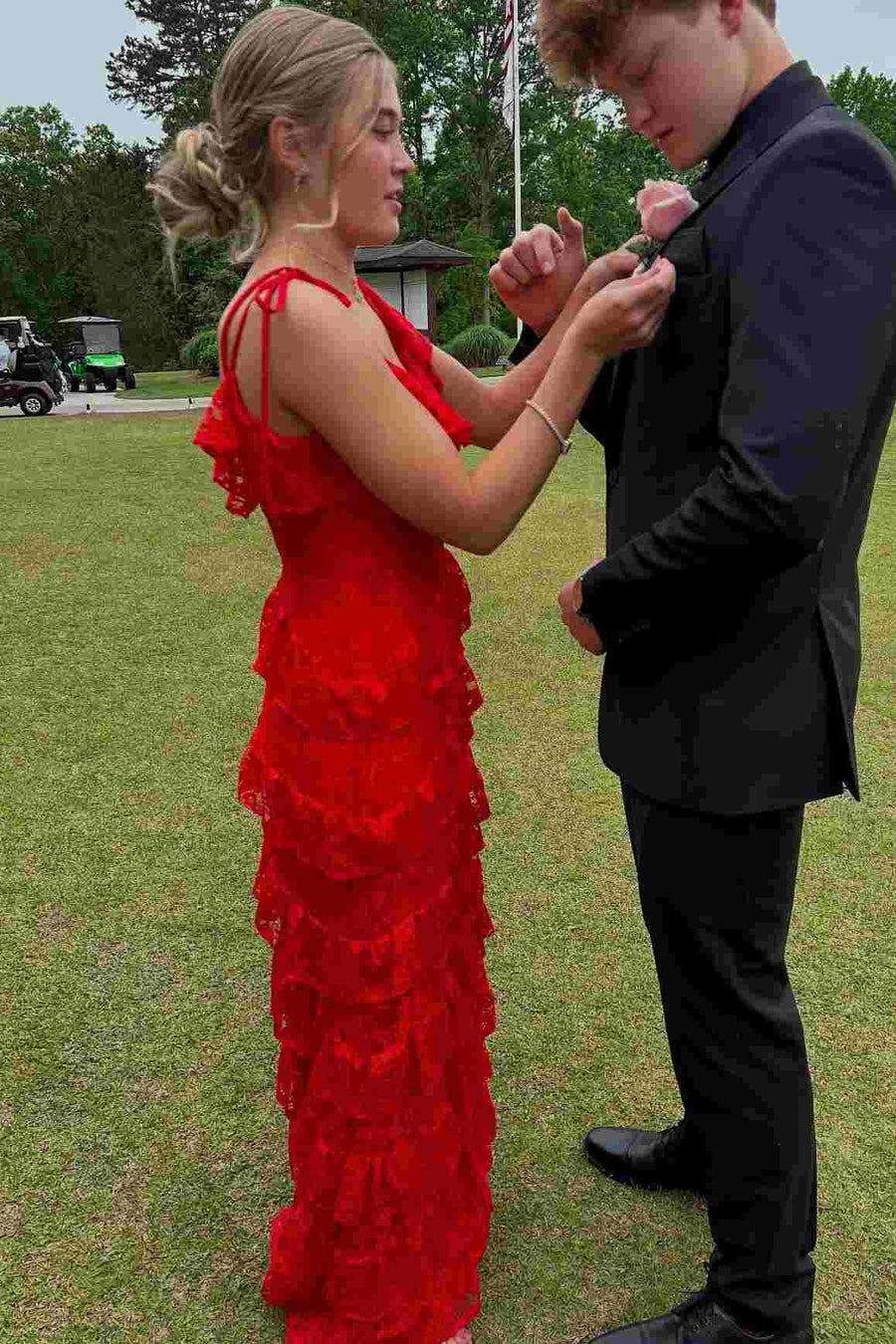 Elegant V-Neck Straps Ruffles Lace Sleeveless Long Prom Dress