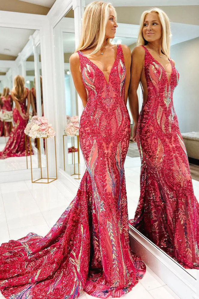 Charming Mermaid Sleeveless V-Neck Sequins Appliques Prom Dress