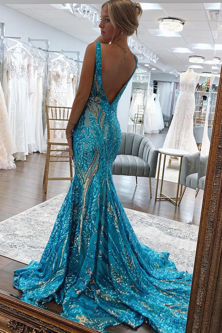 Charming Mermaid Sleeveless V-Neck Sequins Appliques Prom Dress