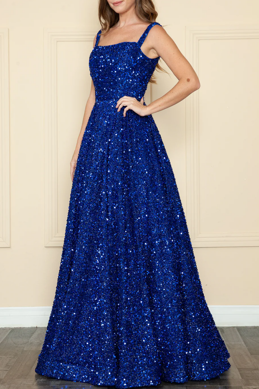 Sparkly A-Line Sequined Empire-Waist Sleeveless Prom Dress