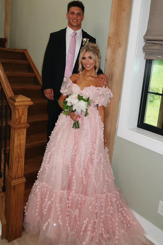 Stunning Off-Shoulder A-Line Lace Appliques Empire-Waist Long Prom Dress