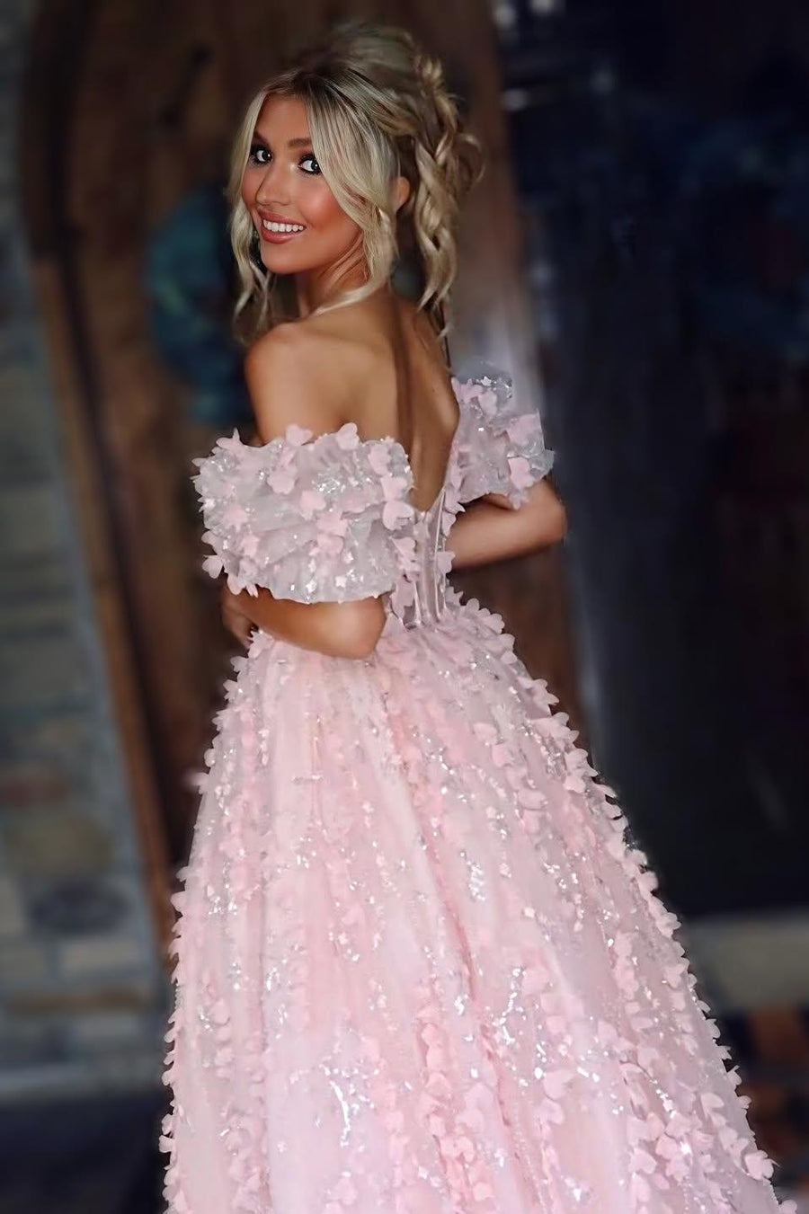 Stunning Off-Shoulder A-Line Lace Appliques Empire-Waist Long Prom Dress