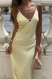 Chic Yellow V-Neck Satin Sleeveless Pleats Long Prom Party Dress