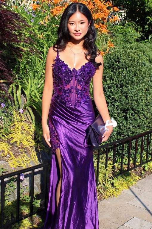 Purple Spaghetti Straps Pleats V-Neck Appliques Long Prom Dress with Slit