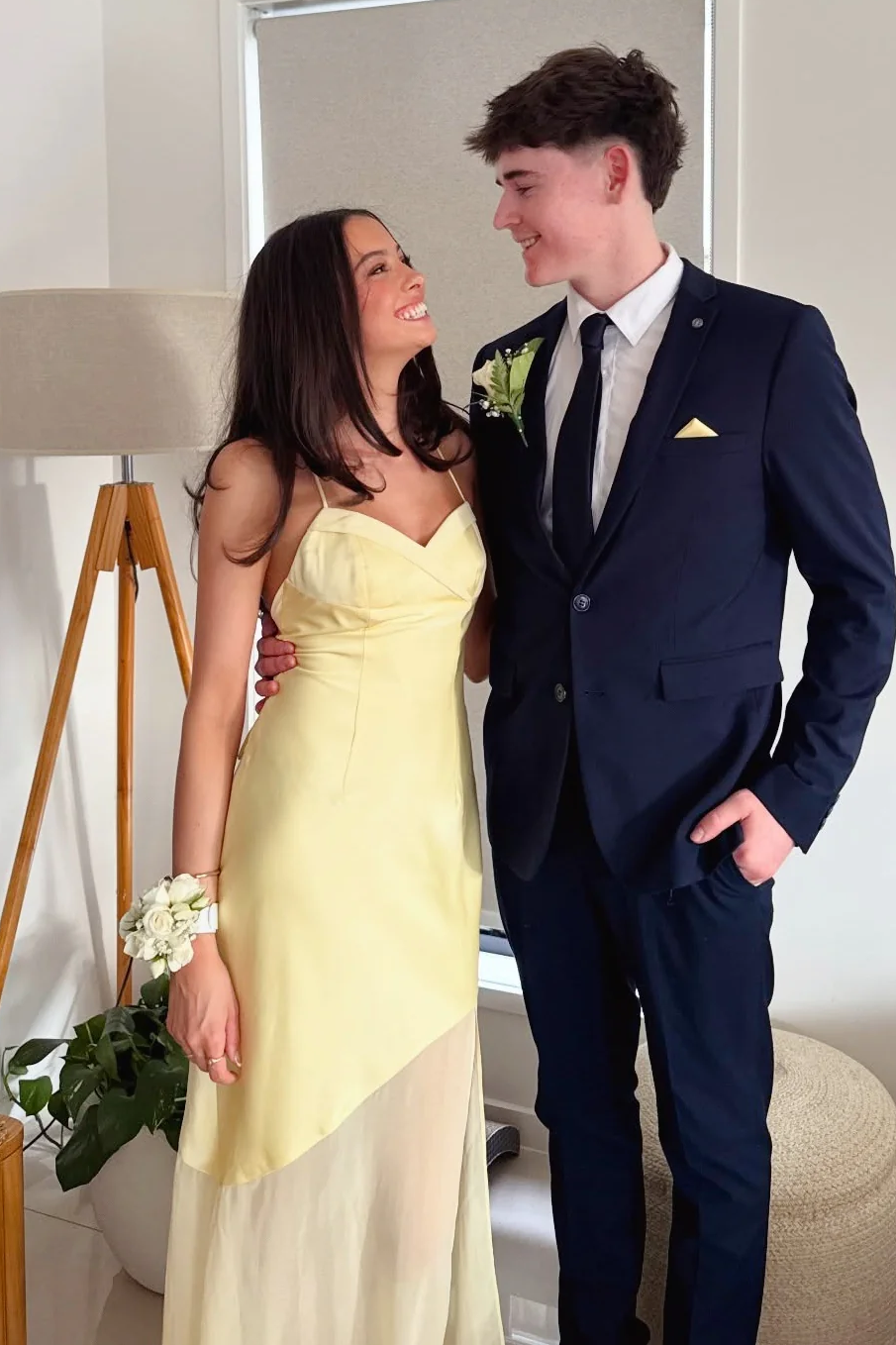 Yellow Spaghetti Straps V-Neck Side Slit Sleeveless Party Prom Dress