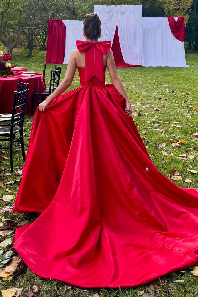 Red Halter A-Line Scoop Neck Empire-Waist Ruched Prom Dress with Slit
