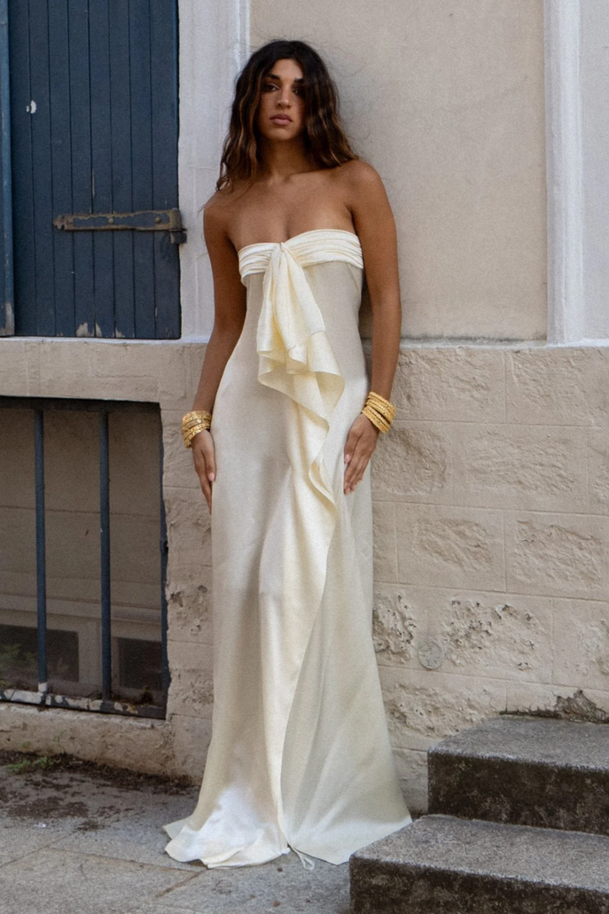 Chic Strapless High Slit Sleeveless Ruffles Long Prom Party Dress