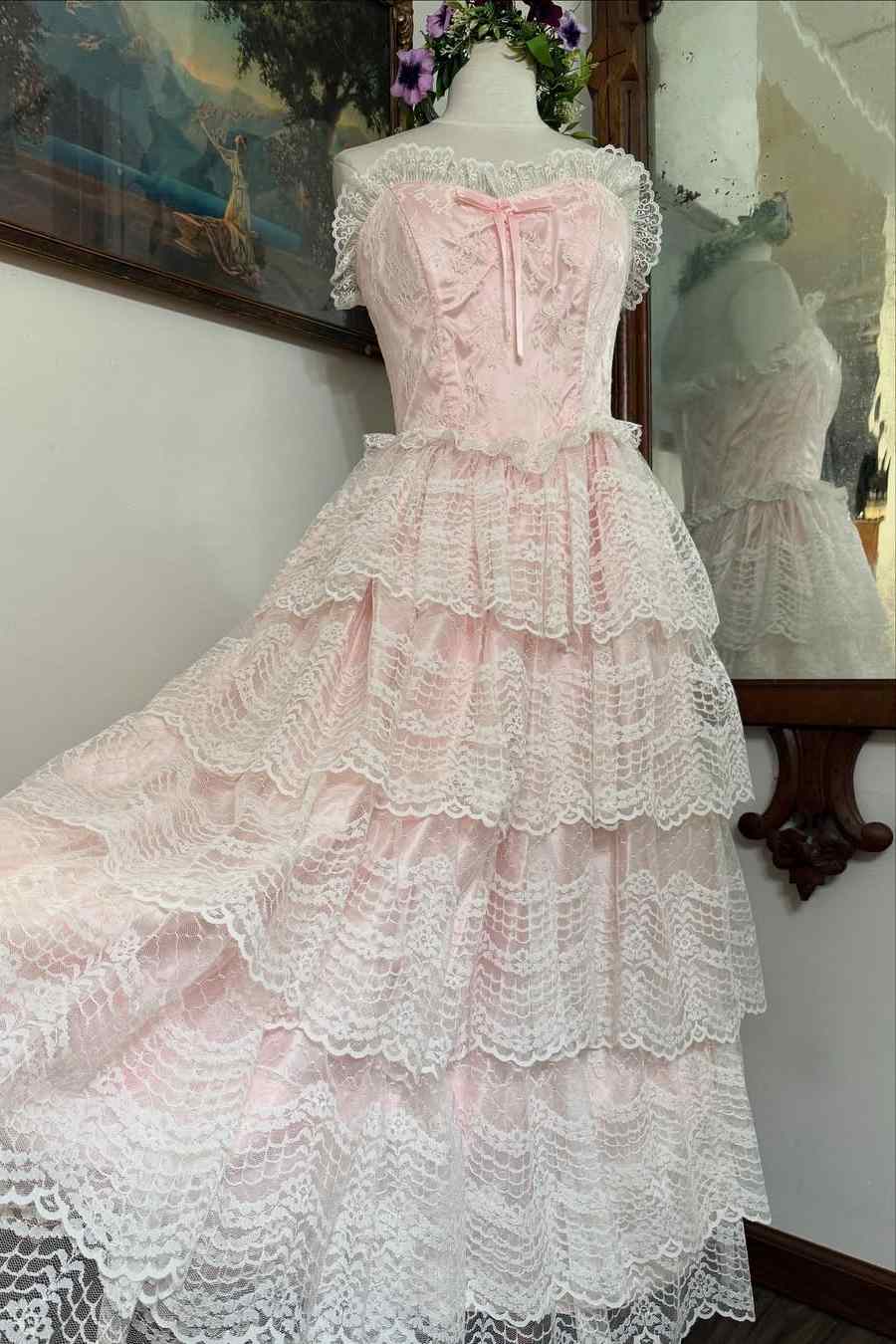 Vintage Pink Strapless A-Line Empire-Waist Tiered Lace Prom Party Dress