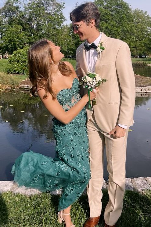 Strapless Sweetheart Lace Appliques Sleeveless Long Prom Dress