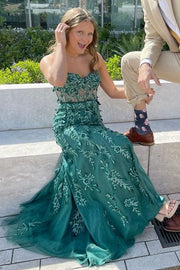 Strapless Sweetheart Lace Appliques Sleeveless Long Prom Dress