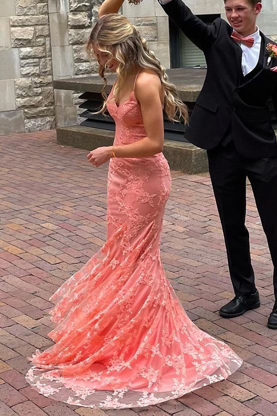 Exquisite V-Neck Sleeveless Lace Appliques Mermaid Long Prom Dress