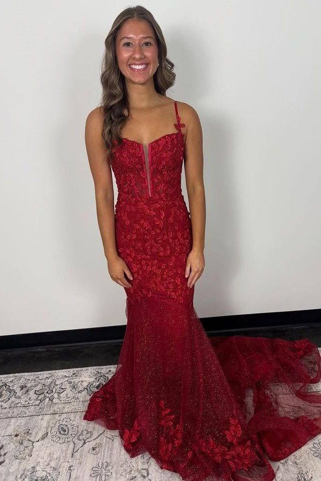 Red Mermaid V-Neck Lace Appliques Glitter Long Prom Dress with Train