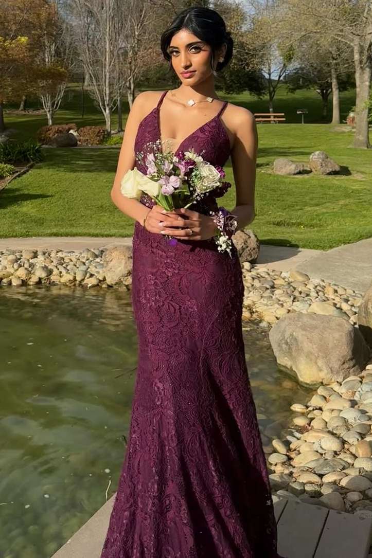 Purple Spaghetti Straps V-Neck Lace Mermaid Sleeveless Long Prom Dress