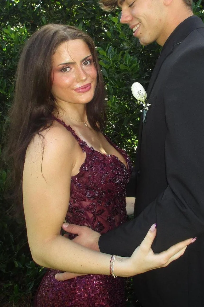 Stunning Grape V-Neck Appliques Sequins Mermaid Long Prom Dress