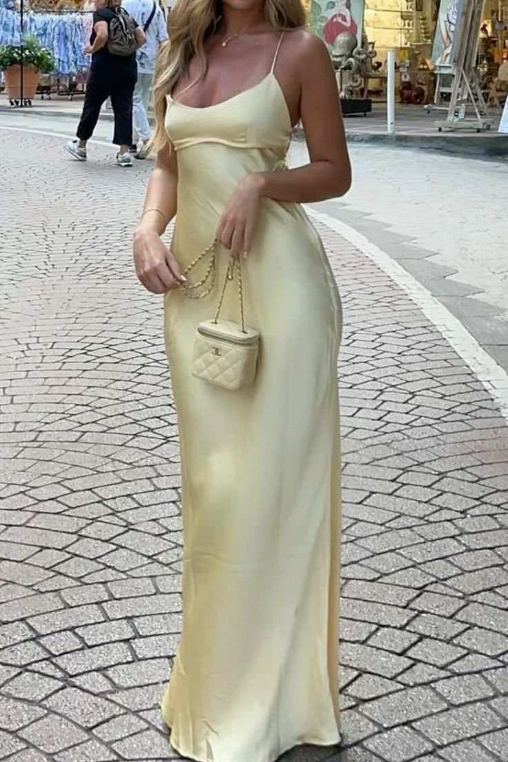 Spaghetti Straps Scoop Neck Satin Pleats Long Formal Prom Dress