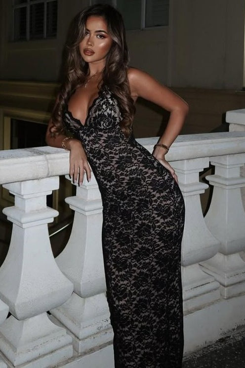 Sexy Black V-Neck Halter Lace Sleeveless Long Prom Party Dress