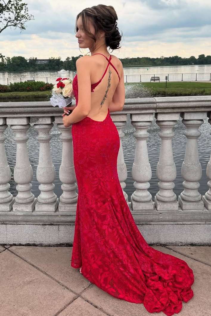Red Spaghetti Straps V-Neck Lace Appliques Mermaid Prom Dress
