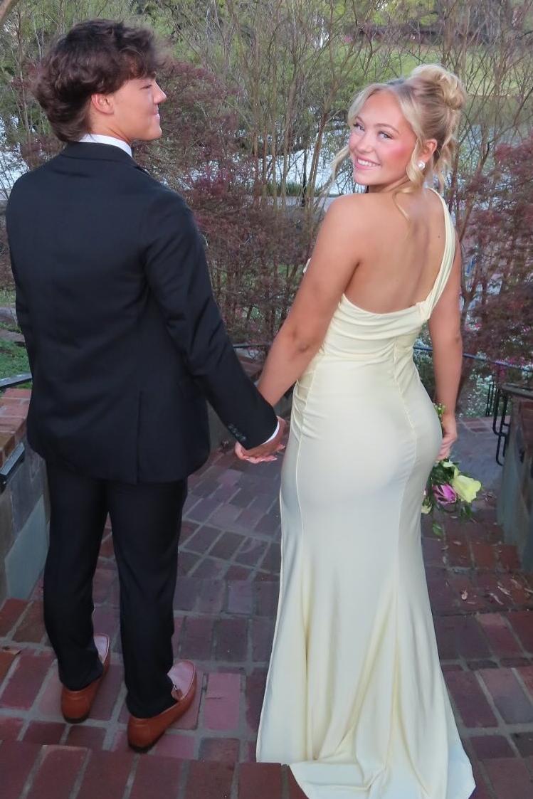 One Shoulder Yellow Pleats Sleeveless Satin Long Prom Dress with Slit