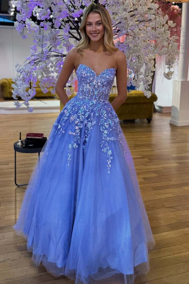 Stunning A-Line Strapless Empire-Waist V-Neck Appliques Tulle Prom Dress