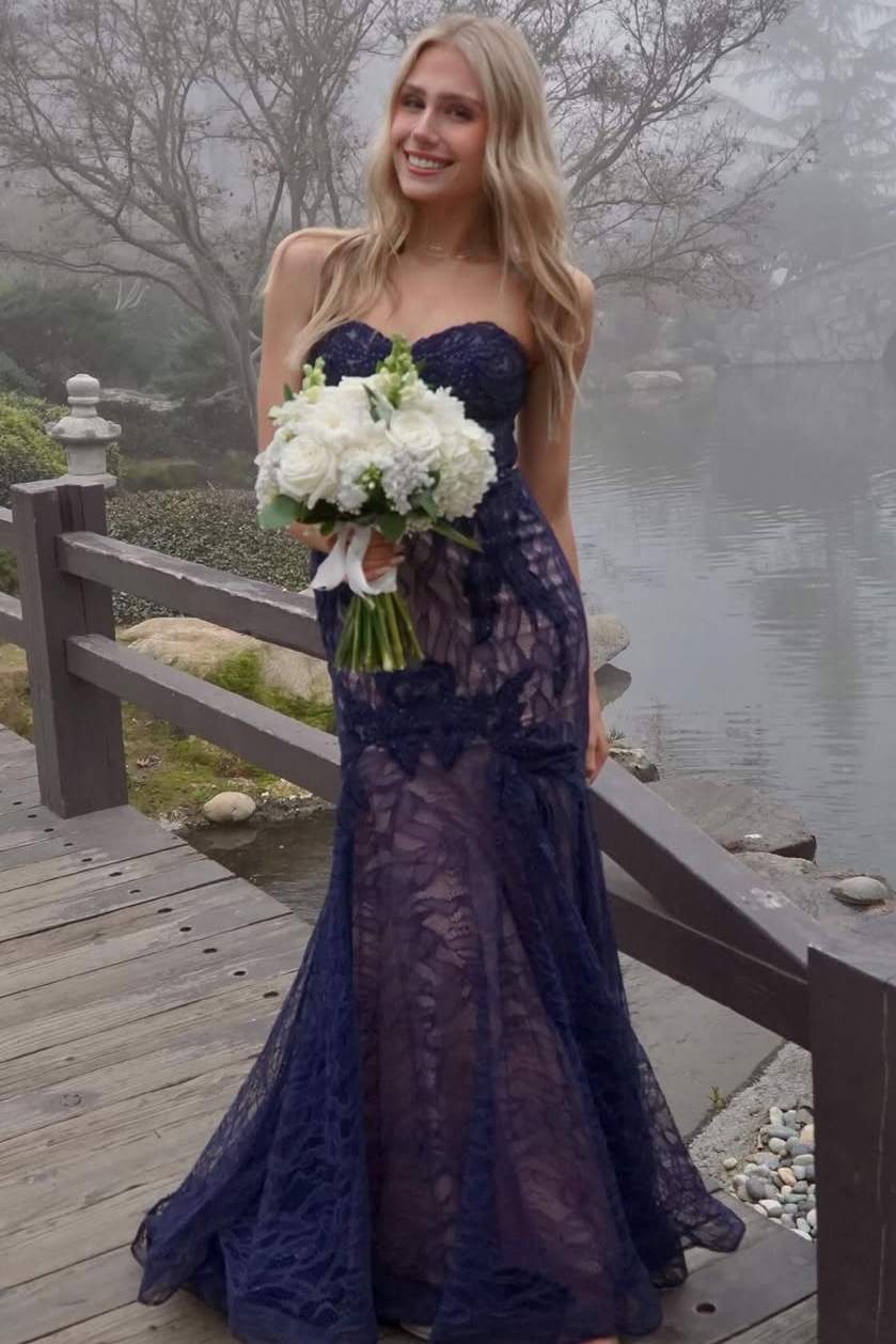 Sweetheart Strapless Lace Appliques Sleeveless Tulle Mermaid Prom Dress