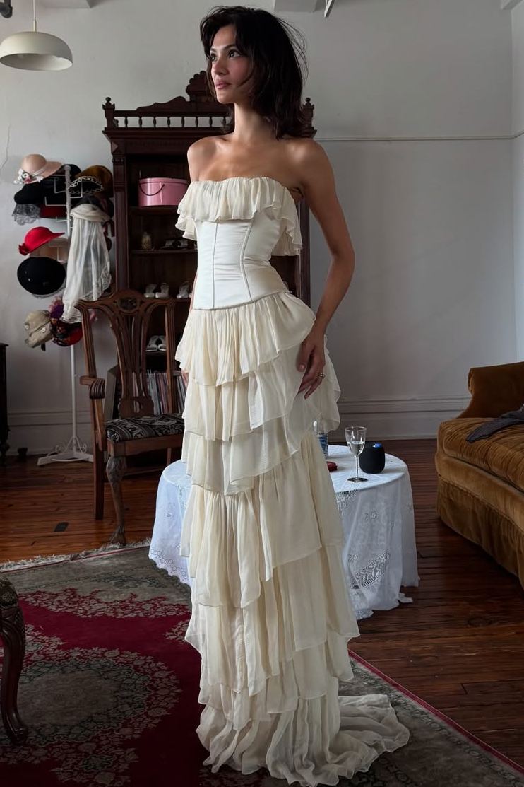 Vintage Strapless Ruffles Sleeveless Empire-Waist Champagne Prom Dress
