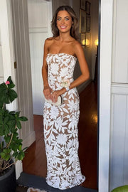 Exquisite Strapless Lace Appliques Scoop Neck Sleeveless Long Prom Dress