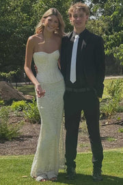 Yellow Strapless Sweetheart Lace Sleeveless Fitted Prom Evening Dress