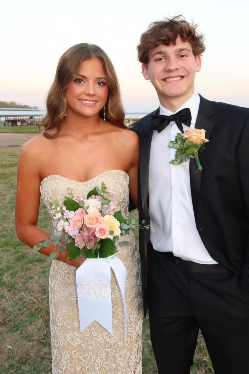 Strapless Sweetheart Sleeveless Appliques Lace Long Prom Dress