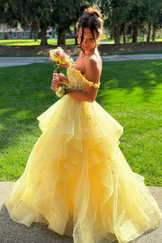 Off-Shoulder A-Line Sweetheart Ruffles Empire-Waist Prom Dress with Lace Appliques