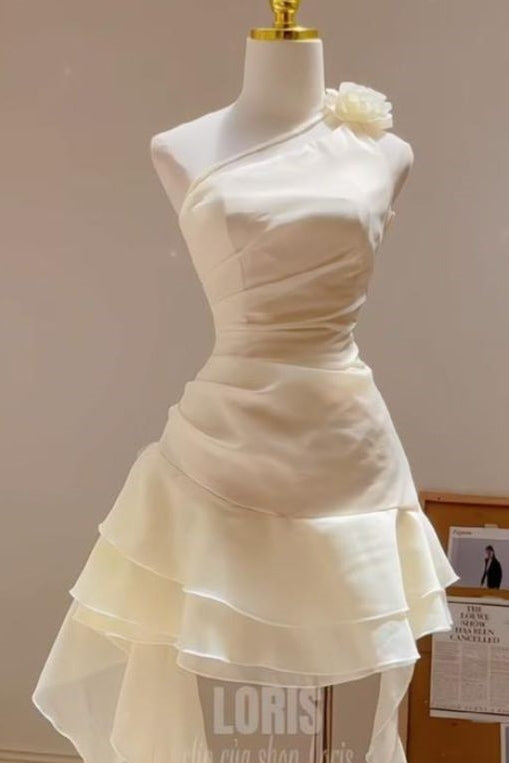 One Shoulder A-Line Tiered Sleeveless White Homecoming Dress with Flower