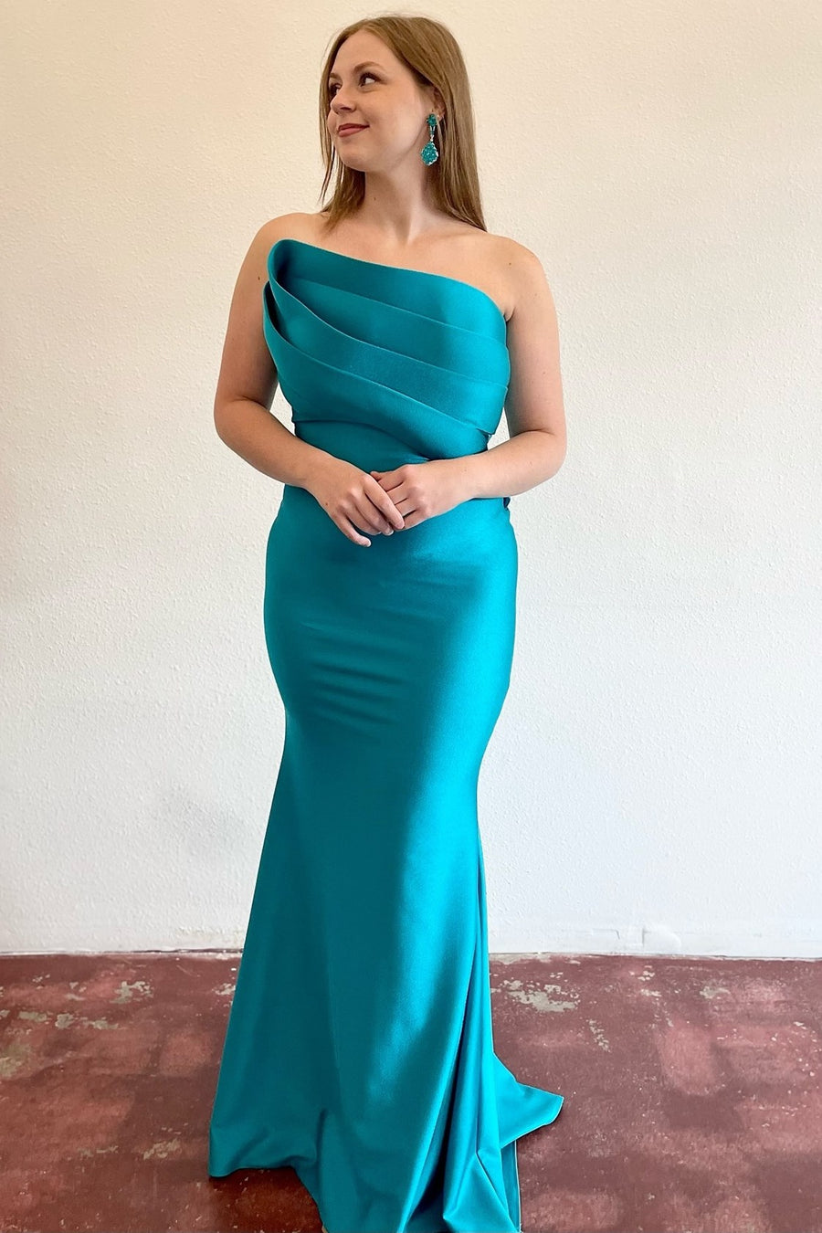 Asymmetrical Green Strapless Ruched Mermaid Long Formal Dress Modsele Asymmetrical Green Strapless Ruched Mermaid Long Formal Dress Modsele
