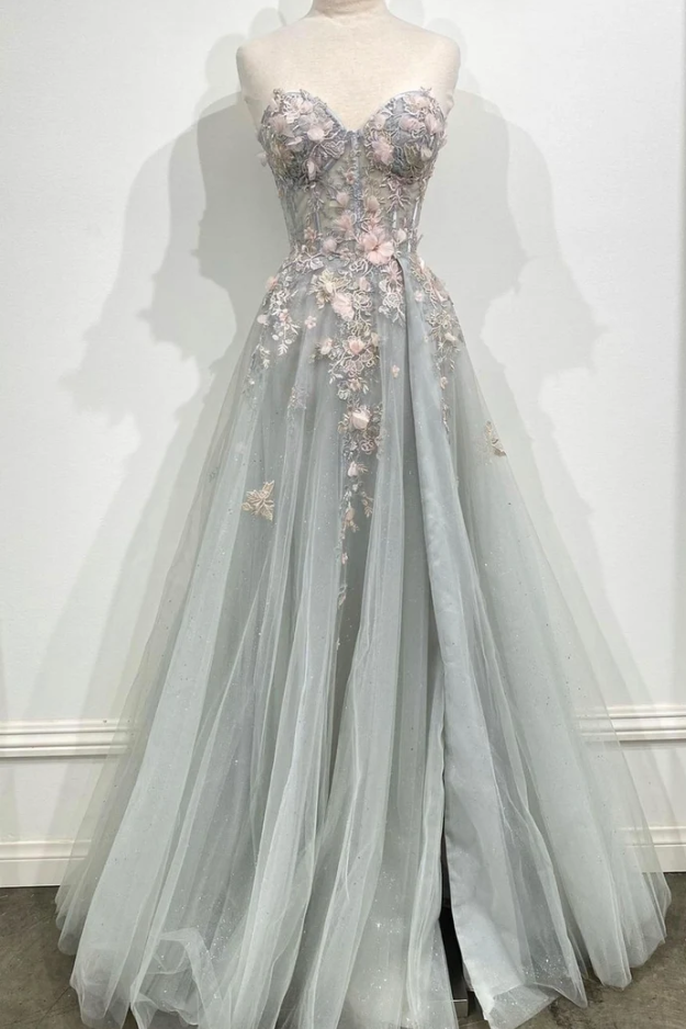 A-Line Strapless Sweetheart Tulle Lace Appliques Sleeveless Long Prom Dress