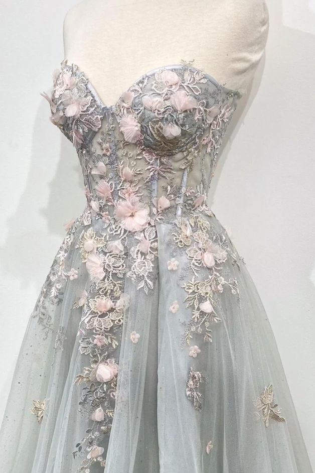 A-Line Strapless Sweetheart Tulle Lace Appliques Sleeveless Long Prom Dress