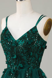 top of Emerald Green V-Neck A-Line Homecoming Dress with Appliques