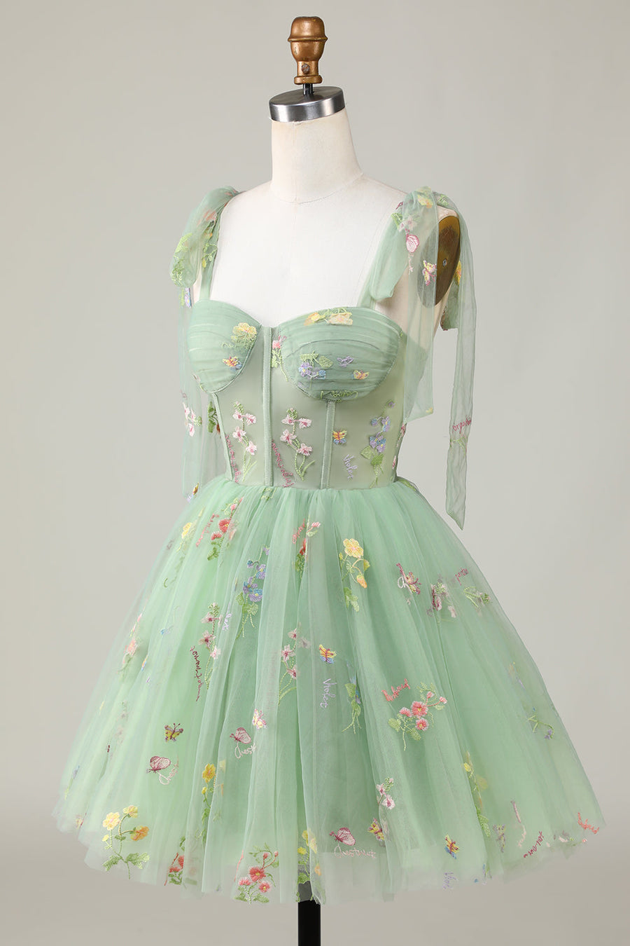 Floral Embroidery Sweetheart A-Line Short Party Dress in light green