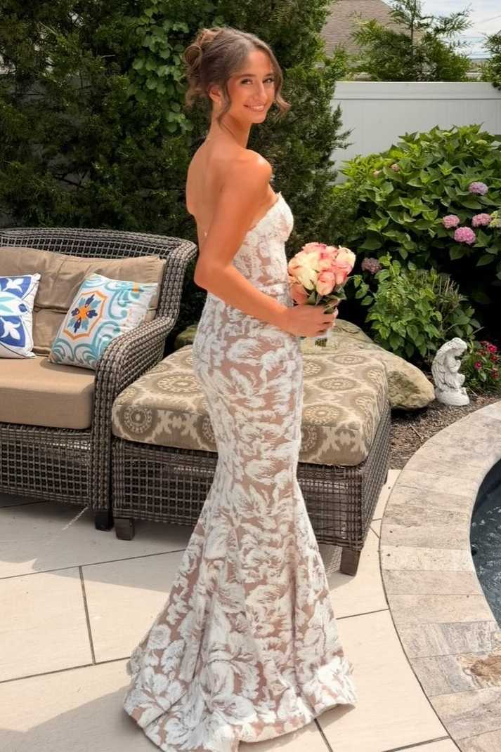Strapless Lace Sleeveless Mermaid Long Prom Dress