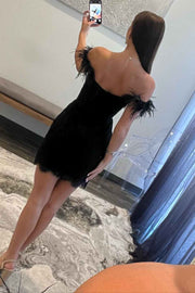 Black Lace Sweetheart Feathers Short Homecoming Dress